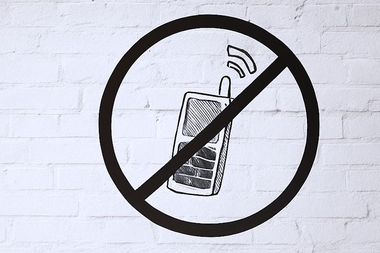 Bitkom: Handyverbot an fast jeder fünften Schule (Symbolbild) Handyverbot